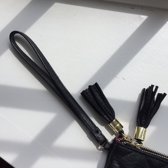 NWOT Juicy Couture black wristlet!! - Picture 2 of 6